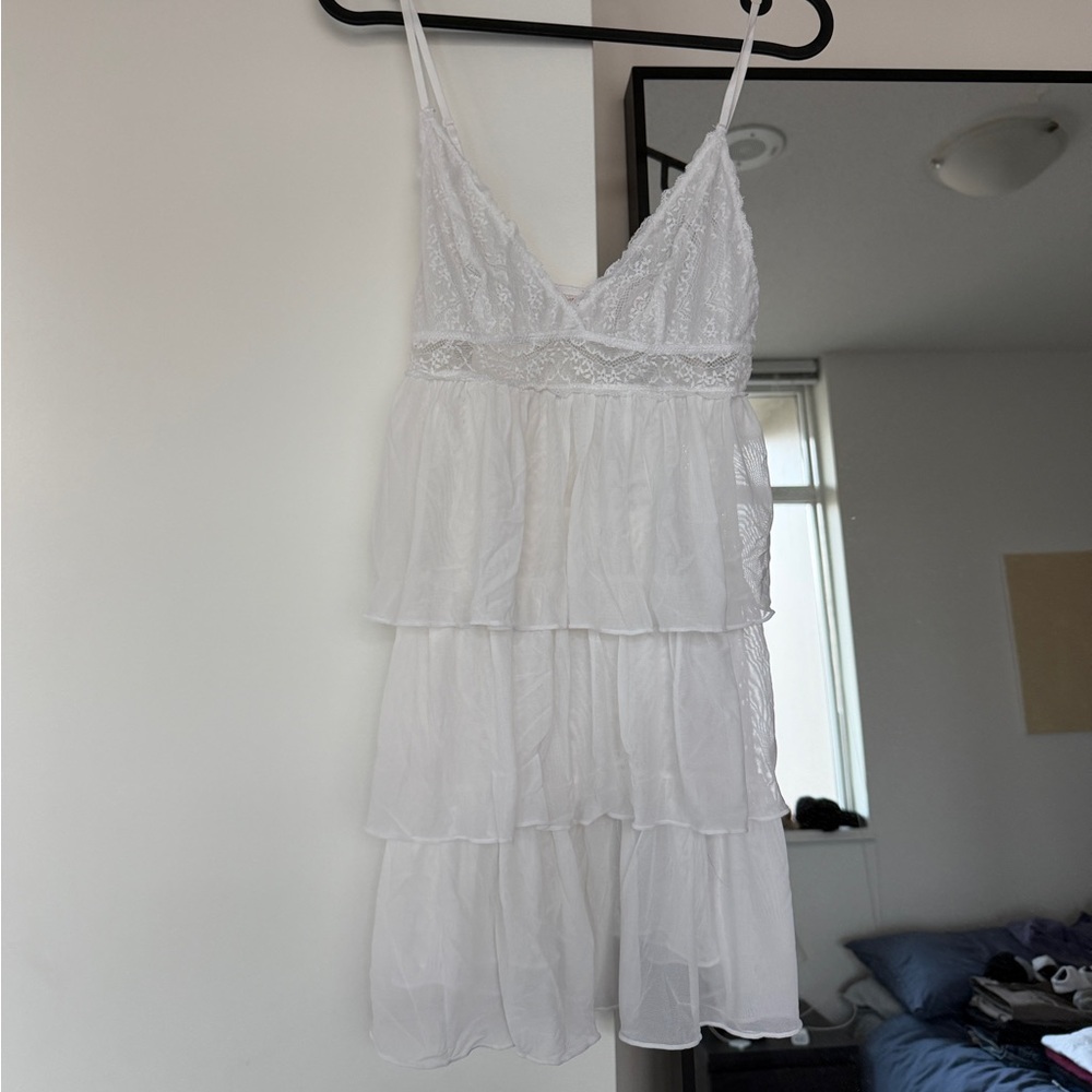 La Vie En Rose White Lace Camisole Slip